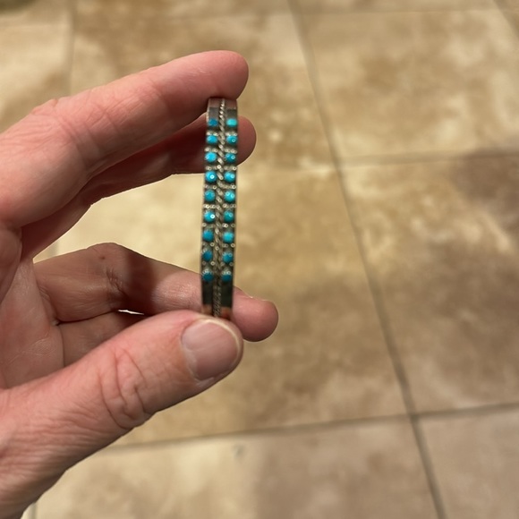 Zuni petit point turquoise and sterling silver bracelet - size 5 3/4 with 1” gap - Picture 11 of 12